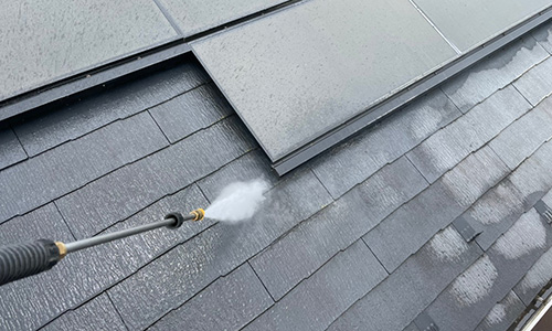 屋根塗装　高圧水洗浄