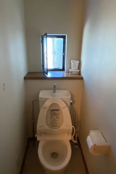 トイレ施工前