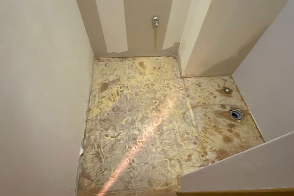 トイレ施工中