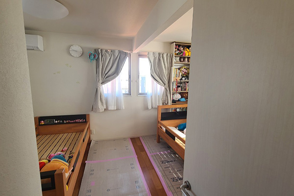 子供部屋間仕切り工事ビフォー